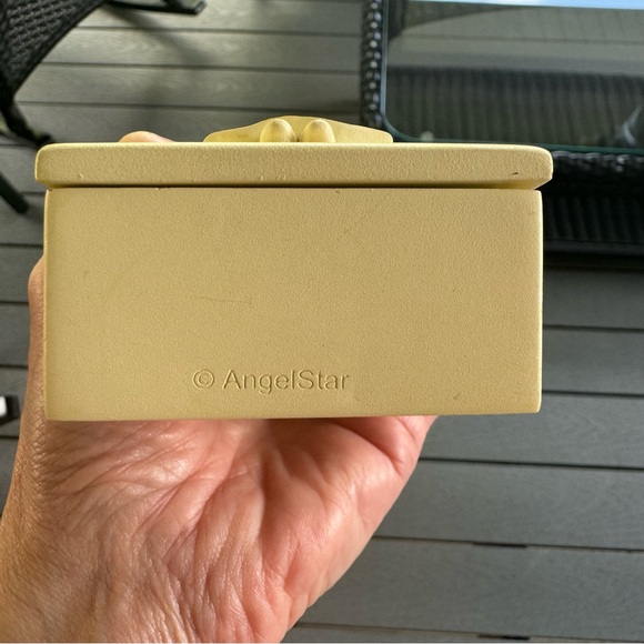 Wishing Trinket Box with Angel Lid - Picture 7 of 7